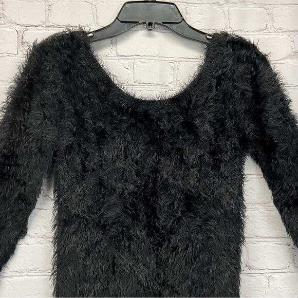 Hot Topic Eyelash Sweater Women's Size L Black Cozy Stretch Scoop Neck V Back - Picture 3 of 8